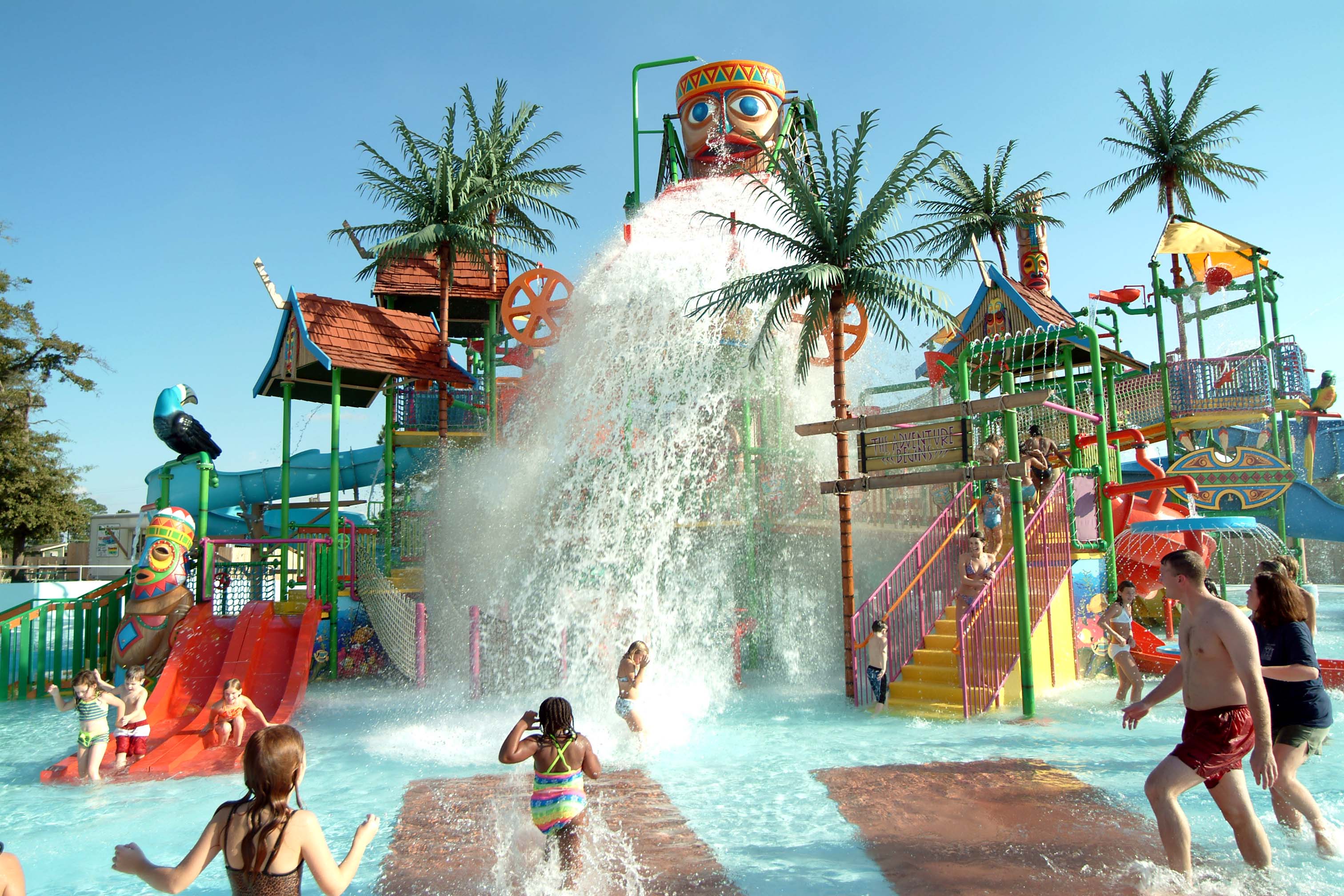 8 Awesome Water Parks in To Stay Cool This Summer